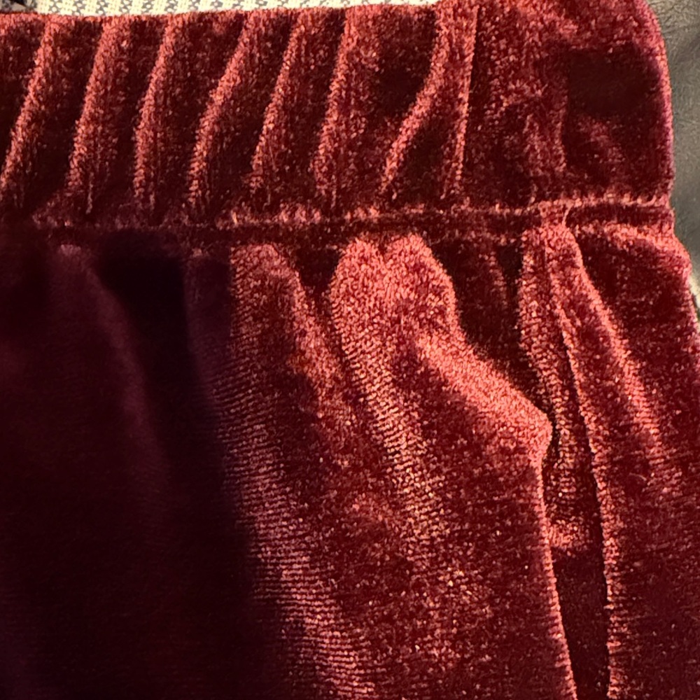 Vintage Lord & Taylor Velvet Pencil Skirt in Rich Burgundy - Picture 4 of 6